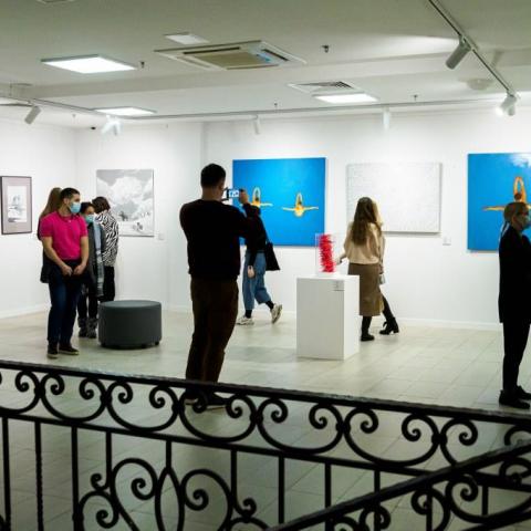 Выставка "Игра миров"