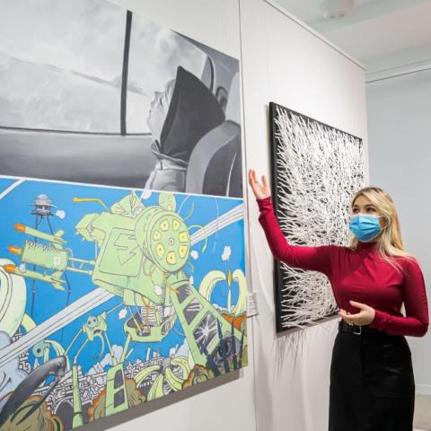 Выставка "Игра миров"