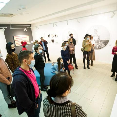 Выставка "Игра миров"