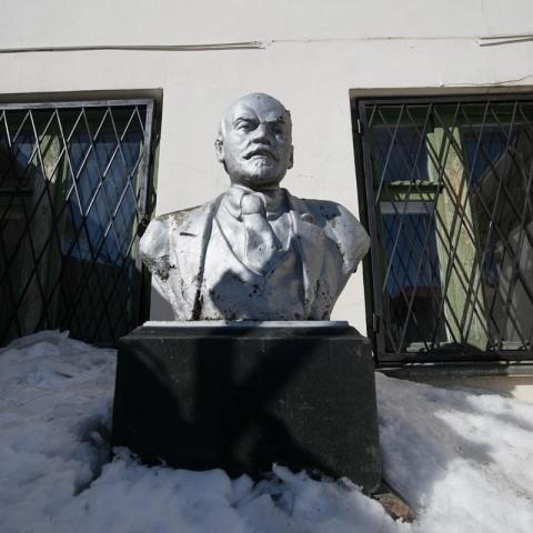 Владимира Ильича в Казани можно встретить даже такого.