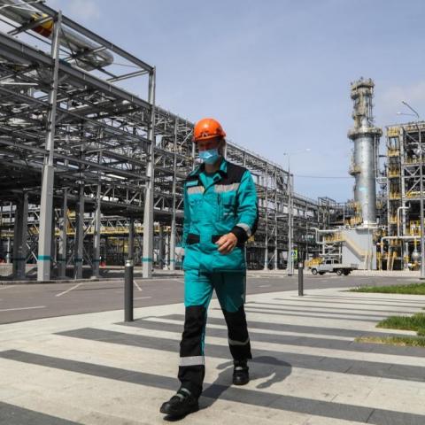 На предприятиях СИБУРа работают 4 тыс. человек, в том числе 76% — жители непосредственно Тобольска и региона